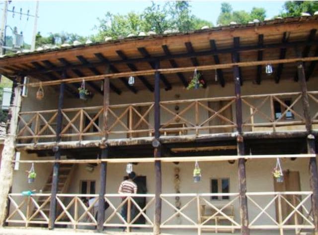 place-info-image