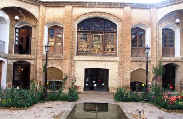 place-info-image