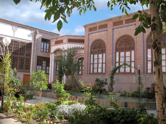 place-info-image