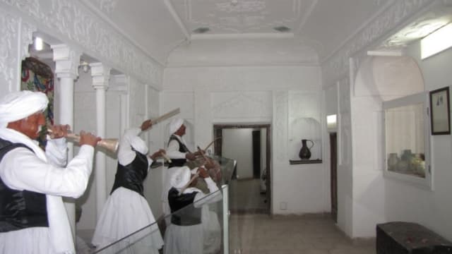 place-info-image