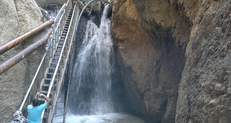 place-info-image