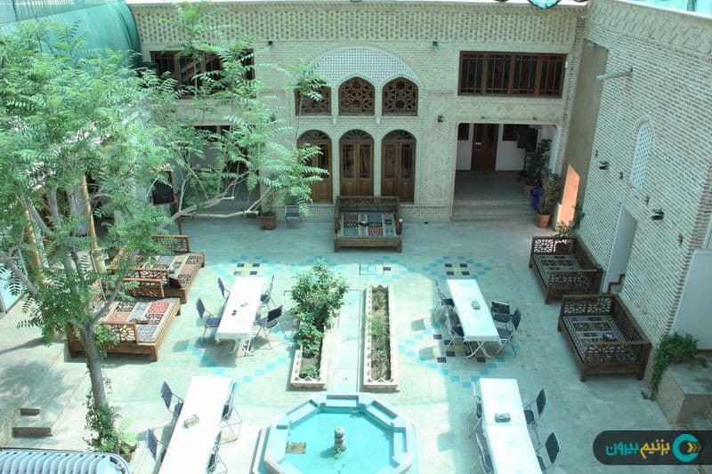 place-info-image