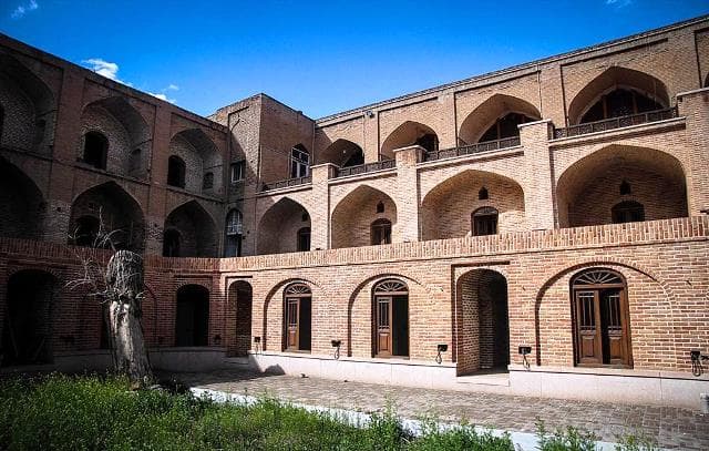 place-info-image