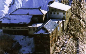 place-info-image