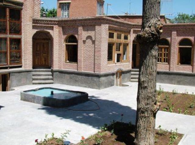 place-info-image
