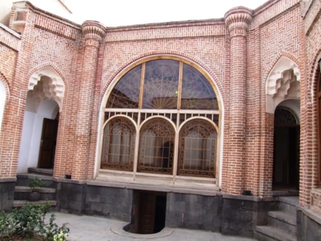 place-info-image