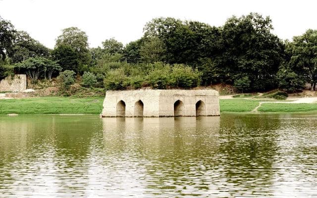 place-info-image